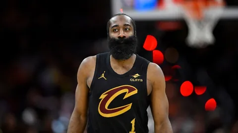 巴西小组赛力克瑞士，卡塞米罗制胜，率先晋级16强！